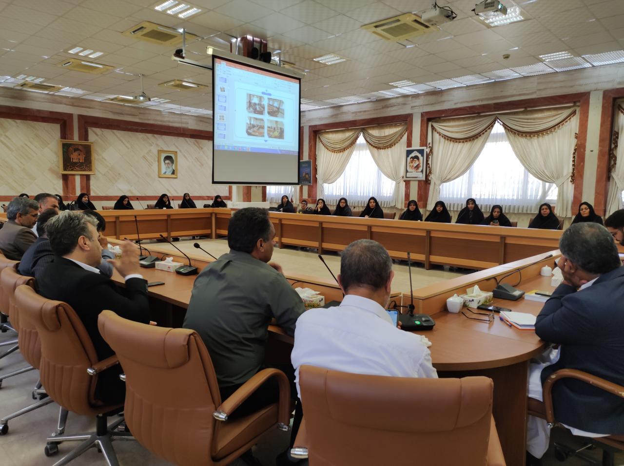 بازدید مدیران مدارس دولتی از دبیرستان علوم و معارف اسلامی امام رضا علیه السلام